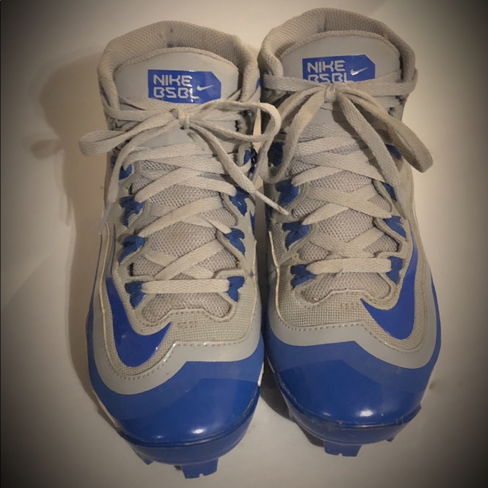 Nike, Youth Cleats, EUC
